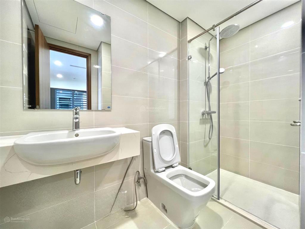 Eco green q7cho thuê căn hộ tòa hr32pn 2wc ntcb  view công viên hương tràm  14tr5/th 64.3m2