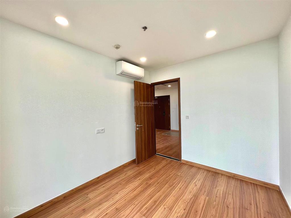 Eco green q7cho thuê căn hộ tòa hr32pn 2wc ntcb  view công viên hương tràm  14tr5/th 64.3m2