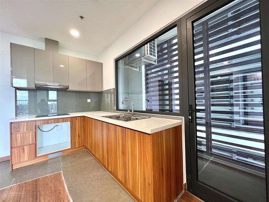 Eco green q7cho thuê căn hộ tòa hr32pn 2wc ntcb  view công viên hương tràm  14tr5/th 64.3m2