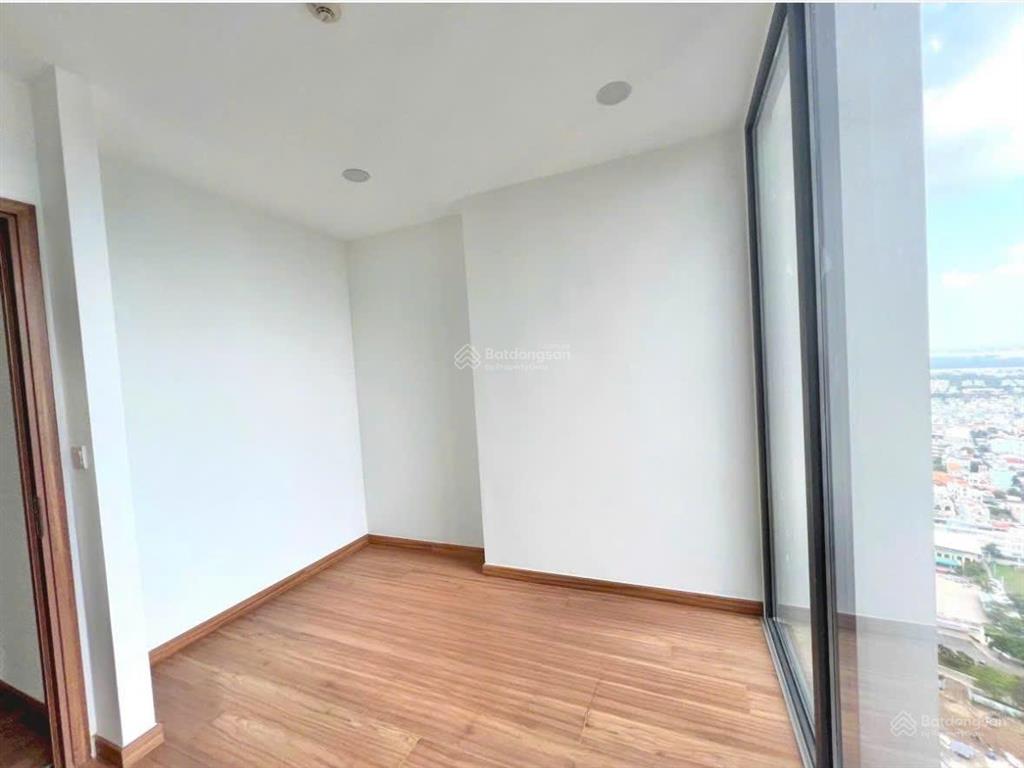 Cho thuê căn hộ 3pn 2wc ntcb, 17tr/th, k rèm view thoáng được nuôi thú cưng