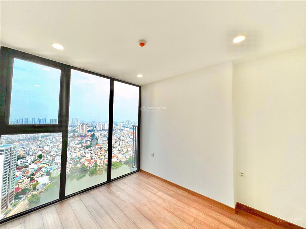 Eco green q7cho thuê căn góc 3pn 2wc ntcb  18tr5/thángcó rèmview nguyễn văn linh  hoàng hôn