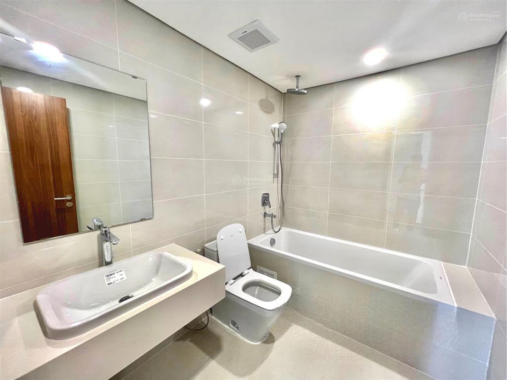 Eco green q7cho thuê căn góc 3pn 2wc ntcb  18tr5/thángcó rèmview nguyễn văn linh  hoàng hôn