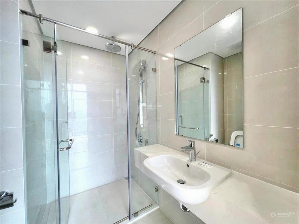 [eco green q7] cho thuê 2pn  2wc  nctb  căn góc  view nội khu  hai phòng rộng tương đương