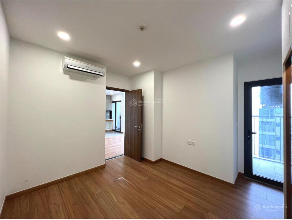 [eco green q7] cho thuê 2pn  1wc  ntcb  căn góc  view công viên hương tràm
