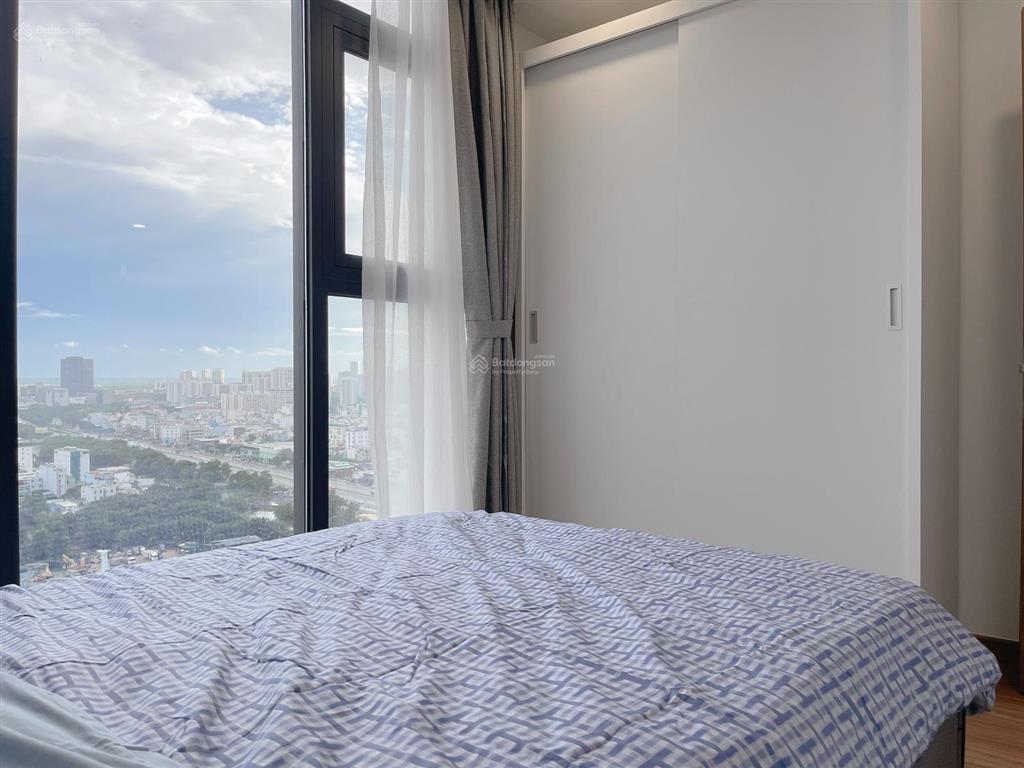 Eco green q7  cho thuê căn hộ  2pn + 1p.làm việc +2wc  fullnt 20tr/th, view công viên hương tràm