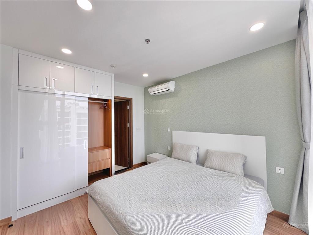 Ecogreen q7 cho thuê căn góc2pn2wc full nt view c.phú mỹ + p.ngủ 2 view kính 18tr/tháng