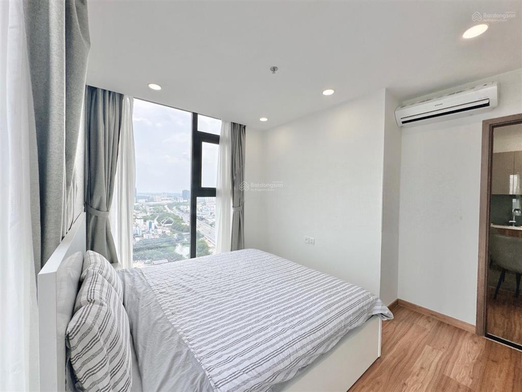 Ecogreen q7 cho thuê căn góc2pn2wc full nt view c.phú mỹ + p.ngủ 2 view kính 18tr/tháng
