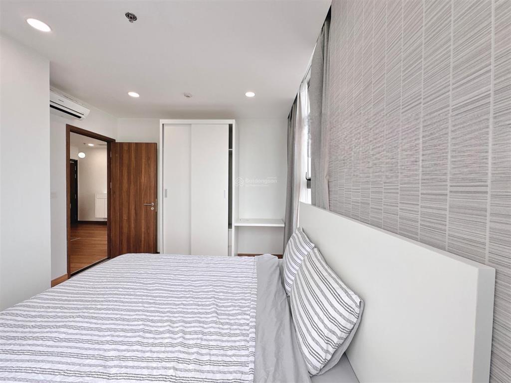 Ecogreen q7 cho thuê căn góc2pn2wc full nt view c.phú mỹ + p.ngủ 2 view kính 18tr/tháng