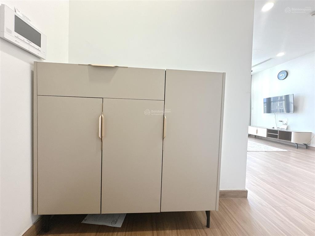 Eco green quận 7  cho thuê căn hộ 3pn 2wc full nt  22tr/tháng  p. ngủ view lm 81