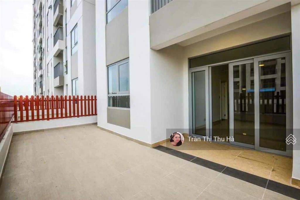 Bán căn hộ có sân vườn riêng 35m2  tại quận 7  sổ hồng cầm tay sẵn ở nhà