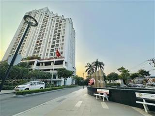 Bán c/c luxgarden, căn duplex 2 tầng 154m2, có sân vườn riêng 39m2, sổ hồng cầm tay ở nhà