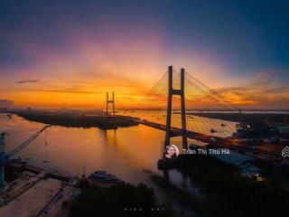 Bán căn duplex 02 tầng 154m2 (40m2 sân vườn riêng). sổ hồng sẵn cầm tay