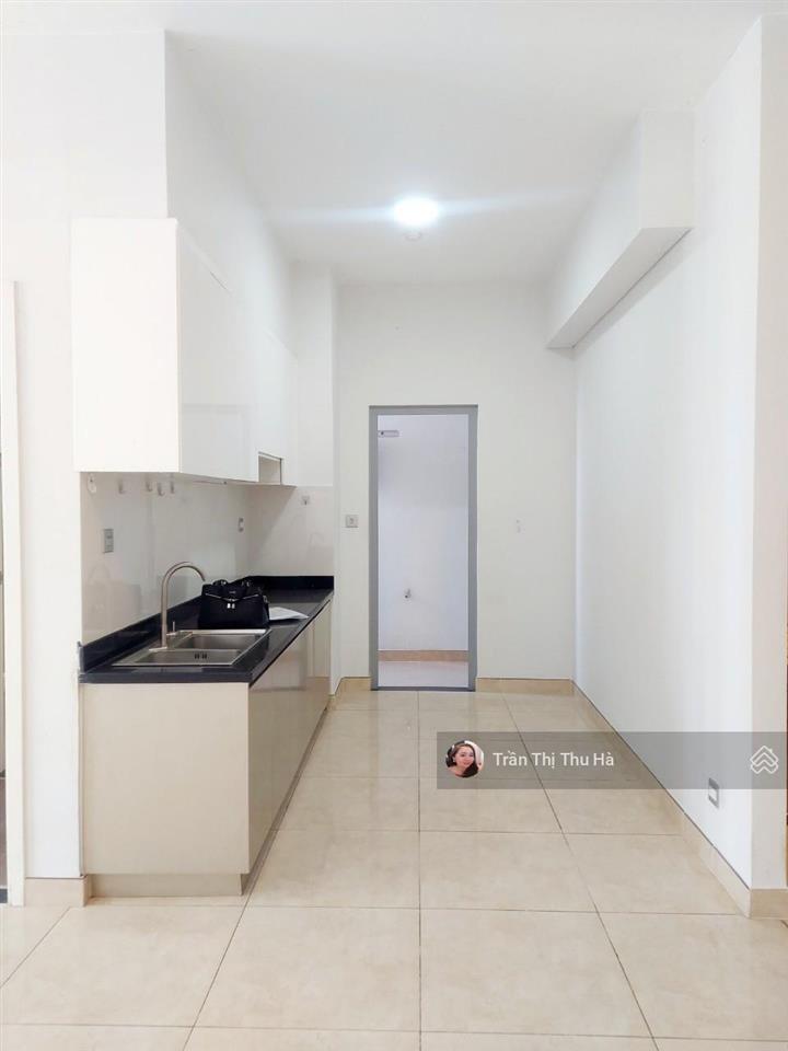 Bán nhà đẹp có gu thiết kế lạ, luxgarden 77m 2pn, sổ hồng