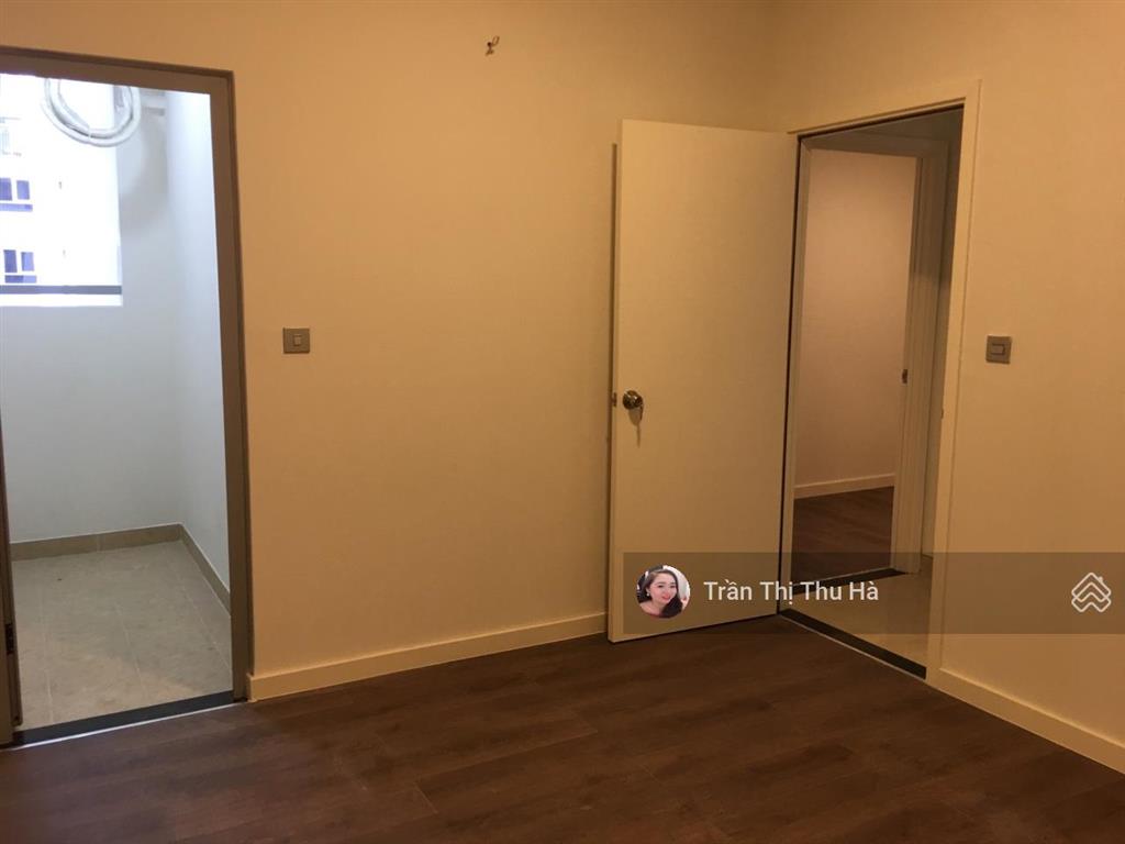 Cho thuê căn 2pn full nt tầng cao có sân vườn chung