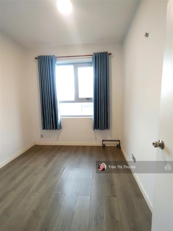 Cho thuê căn sân vườn riêng tầng 5  căn góc 69m2 10tr/th   0932 758 ***