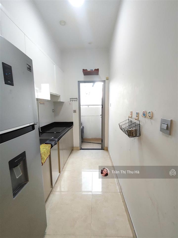 Cho thuê căn sân vườn riêng tầng 5  căn góc 69m2 10tr/th   0932 758 ***