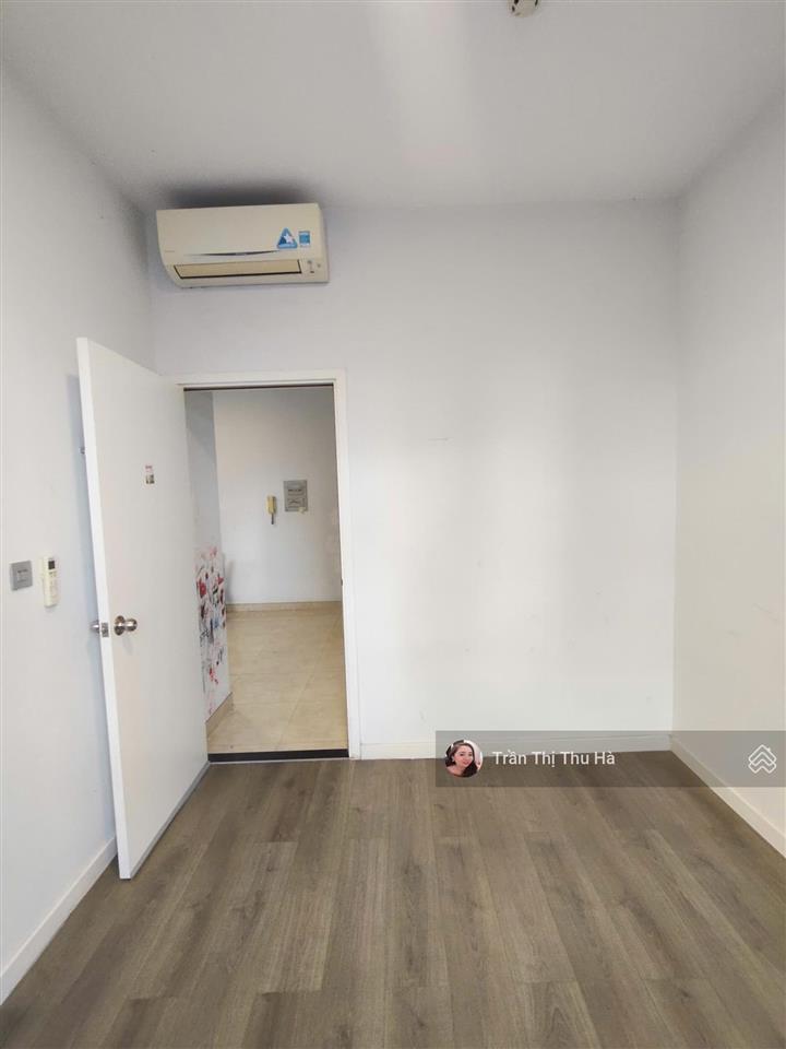 Cho thuê căn sân vườn riêng tầng 5  căn góc 69m2 10tr/th   0932 758 ***