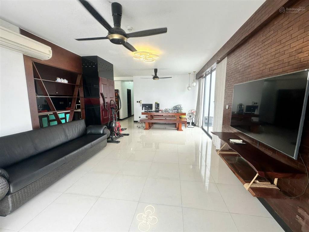 Chính chủ gửi bán [giá 6ty100] luxgarden 131m 3pn  sổ hồng vay được