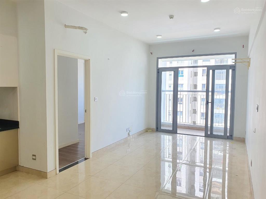 Giá 3 tỷ 500  giá chốt không thương lượng  69m 2pn c/cư luxgarden