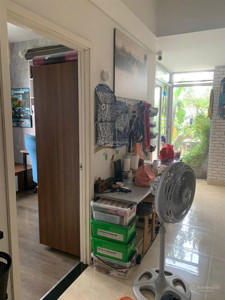 Bán luxgarden, có sân vườn riêng 33m2, 3pn 126m2. sổ hồng cầm tay sẵn