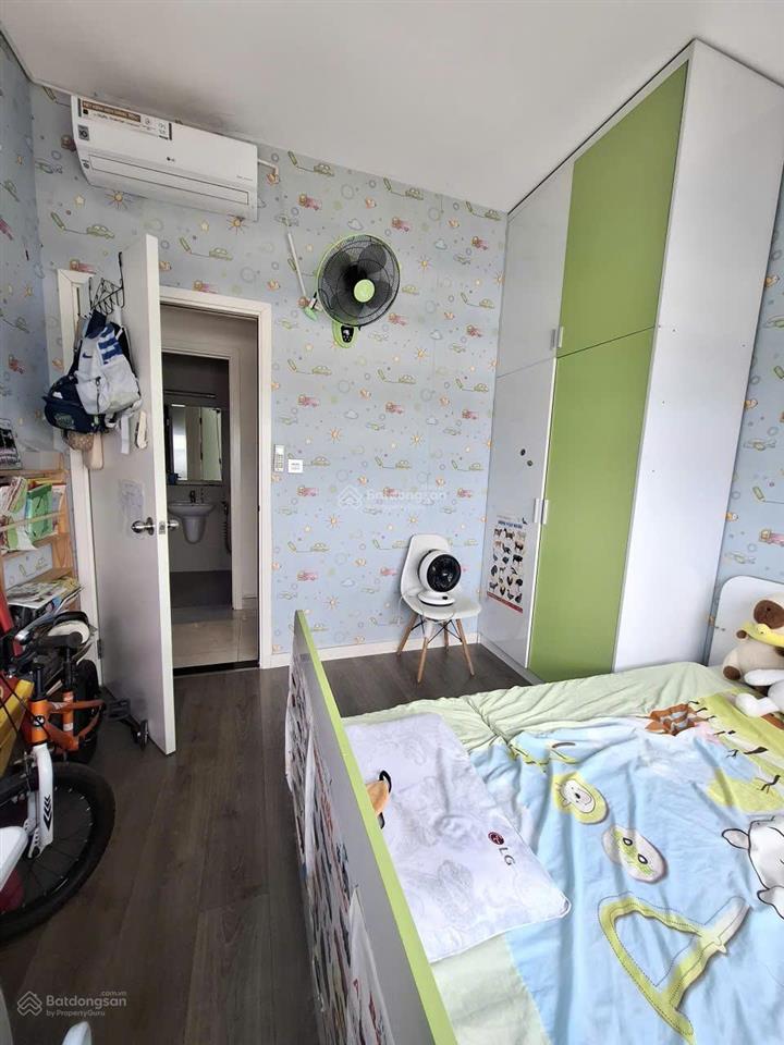 [giá 4 tỷ 400] bán luxgarden quận 7  84m 3pn  vay được