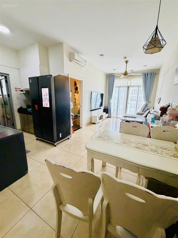 Luxgarden quận 7  69m², tầng cao có sân vườn chung  giá 3.550 tỷ