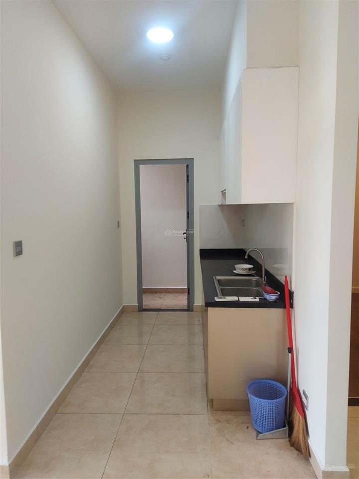 Bán luxgarden  69m2, 2pn  view landmark  giá 3,6 tỷ
