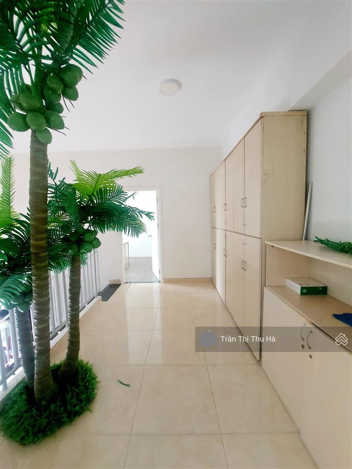 18tr cho thuê căn duplex 02 tầng  có sân vườn riêng 32m2  c/c luxgarden quận 7