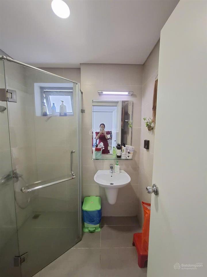 Giá 9,5tr  ở liền] cho thuê c/cư luxgarden quận 7, 2pn 77m gần full nội thất