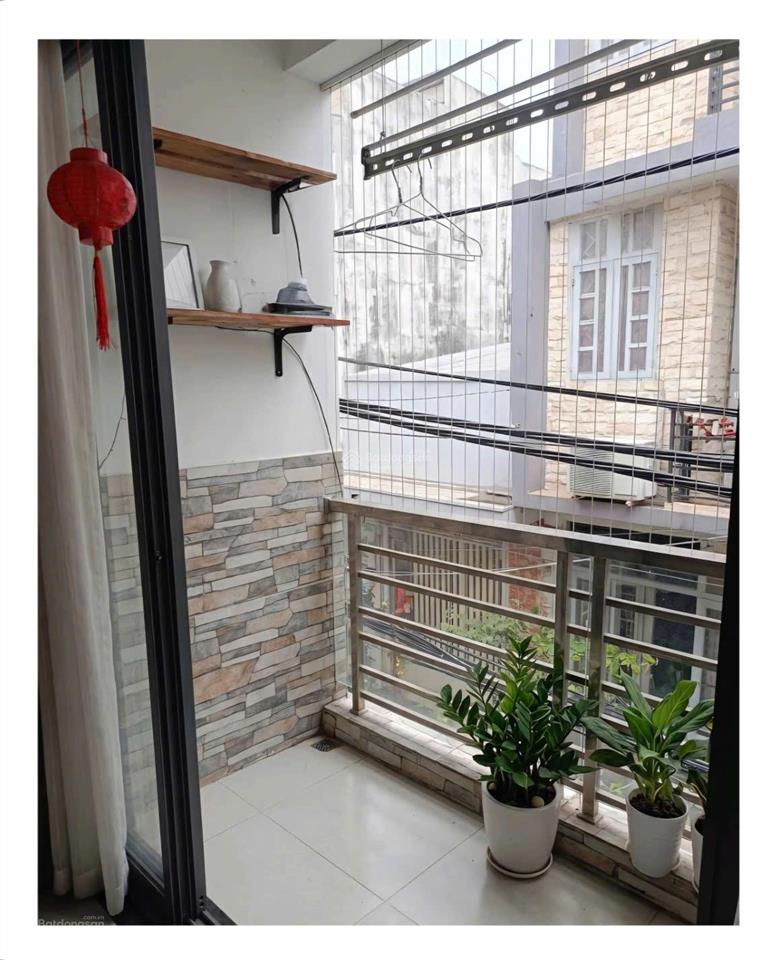 Bán nhà phố vĩnh hội  quận 4  sổ hồng cầm tay sẵn  hẻm xe hơi