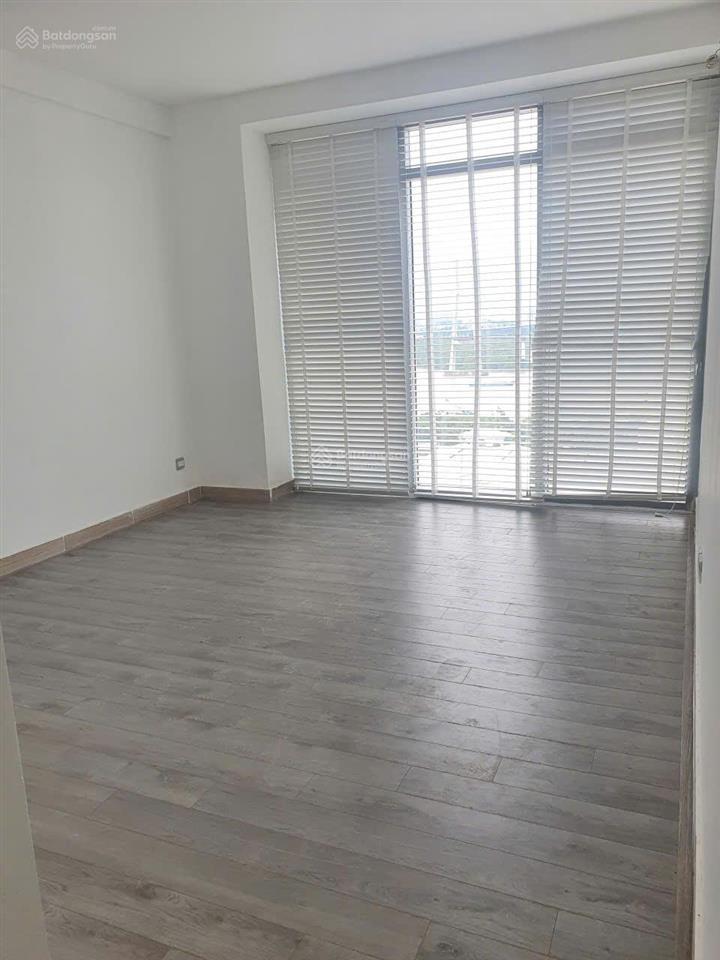 Cho thuê 13tr luxgarden 130m3pn có 02 máy lạnh (thu hà 0932 758 ***)