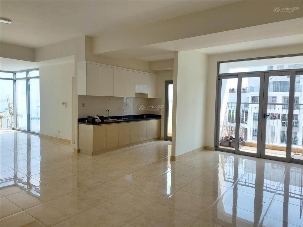 Luxgarden 130m 3pn*2wc có 03 máy lạnh (thu hà 0932 758 ***)