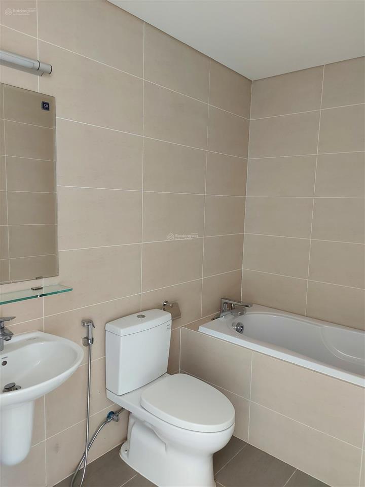Luxgarden 130m 3pn*2wc có 03 máy lạnh (thu hà 0932 758 ***)