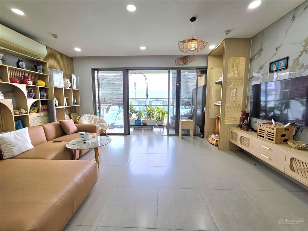 Giá 7,3 tỷ bán căn góc 113,9m2 3pn tại cc river panorama quận 7, sổ hồng