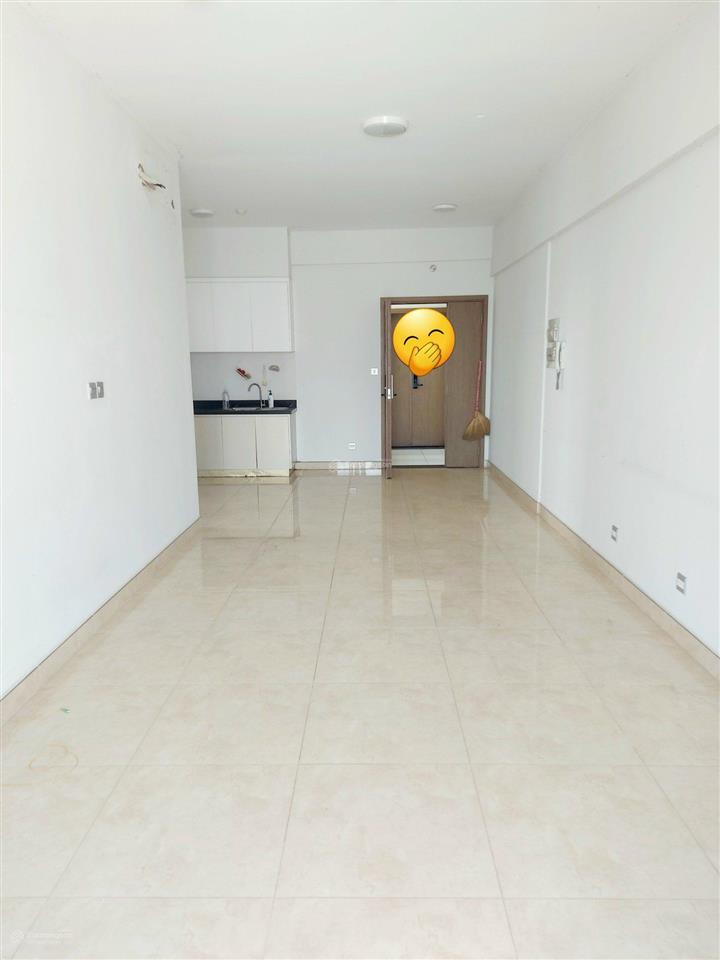 Bán cc luxgarden quận 7  83m 3pn*2wc  sổ hồng sẵn  giá 4.3ty
