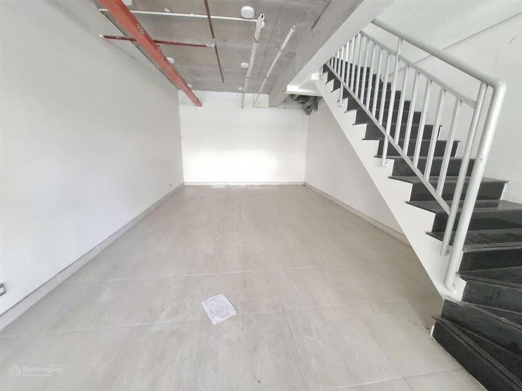 Cho thuê shophouse vừa ở, vừa kinh doanh, tại quận 7.