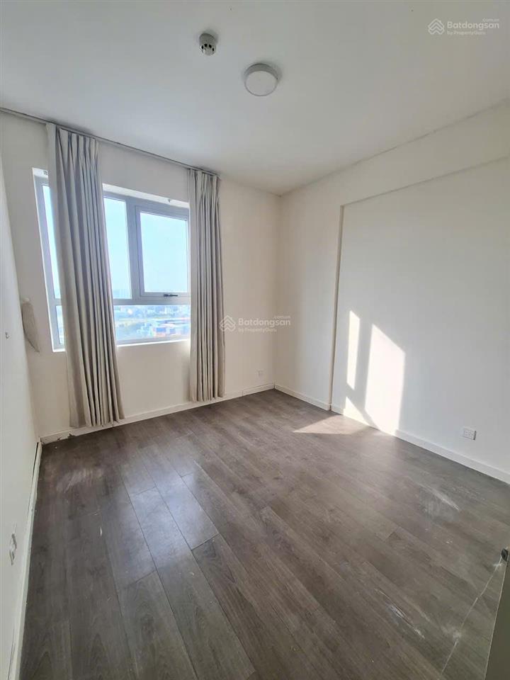 Luxgarden 84m 3pn nhà trống ở liền. giá 9tr500