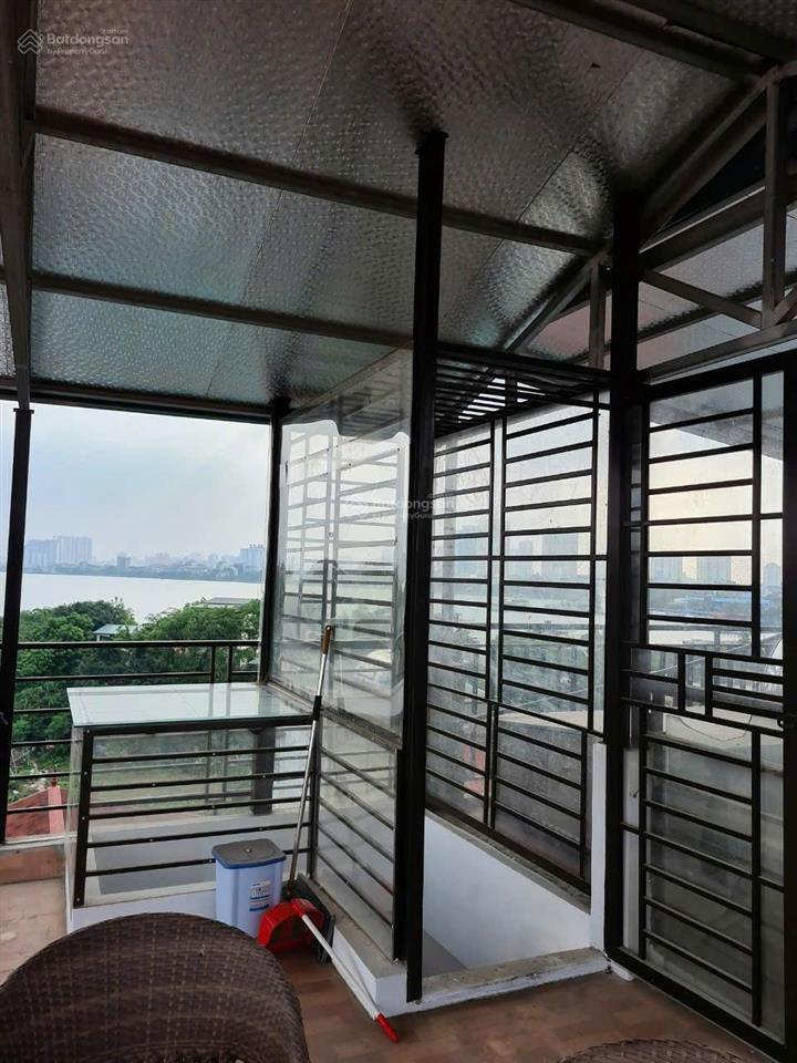 Bán nhà 6 tầng view hồ tây, cách 1 nhà ra ô tô,2 nhà ra hồ, 30m2, mt5m2,giá 10.5 tỷ có thương lượng