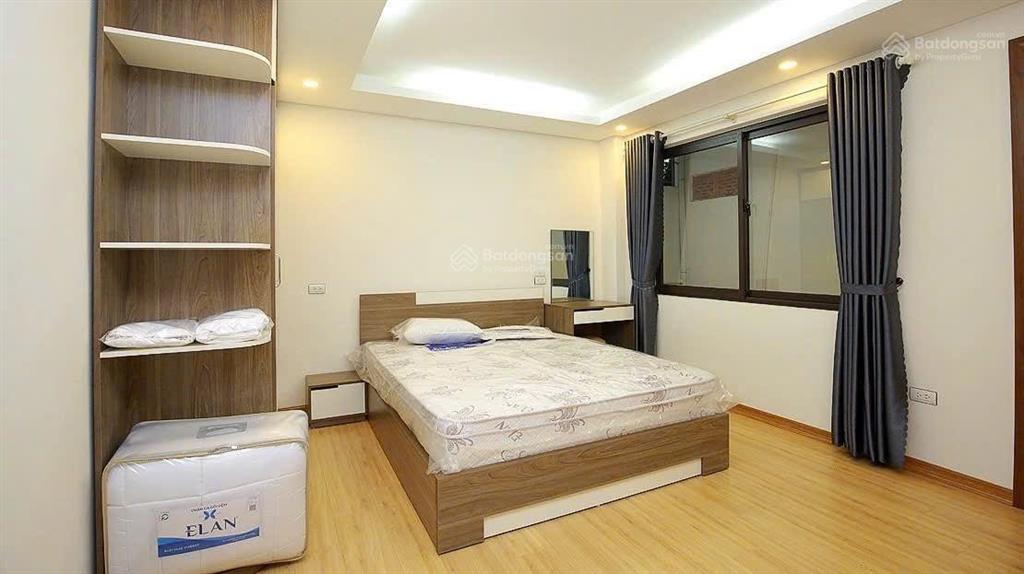 Chính chủ cho thuê nhà mới đẹp 2 mặt thoáng oto để trong sân nhà ở âu cơ, 100m2, mt 7m, 25 triệu/th