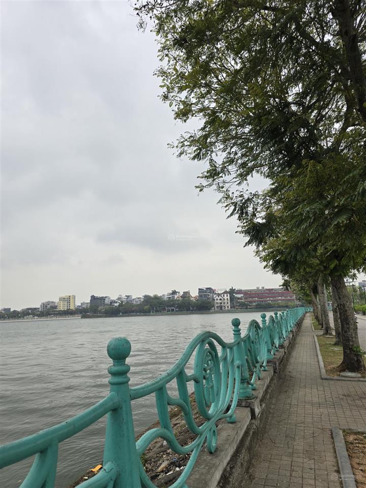 Chính chủ bán mảnh đất view hồ tây diện tích 57m2,mt7m2,16.5 tỷ, cách 1 nhà ra hồ, ra ô tô tránh.