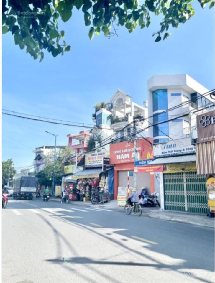Tôi chính chủ cần bán căn nhà lô góc ôtô tránh có vỉa hè đường trương thị hoa,quận 12tp hồ chí minh