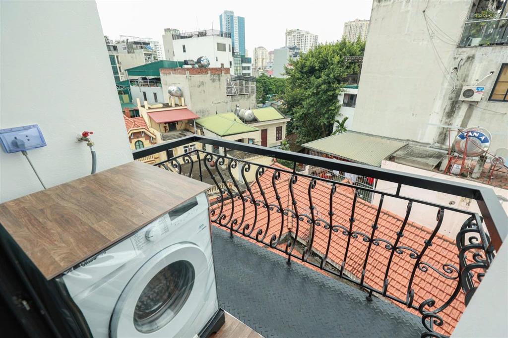 Chính chủ cho thuê nhà 5 tầng ở phố từ hoa,tây hồ, thoáng trước sau,dt 60m2,mt5m2,35 triệu/1 tháng