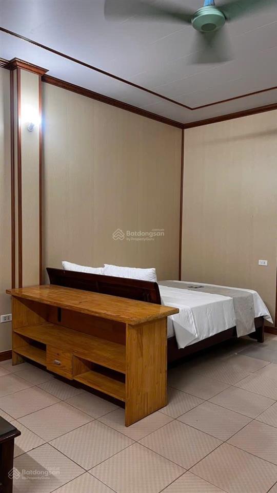 Tôi chủ nhà cần cho thuê nhà 2pn ngõ tô ngọc vân cách 10m ra phố, dt 70m2, mt 5m, 9,5 triệu/tháng