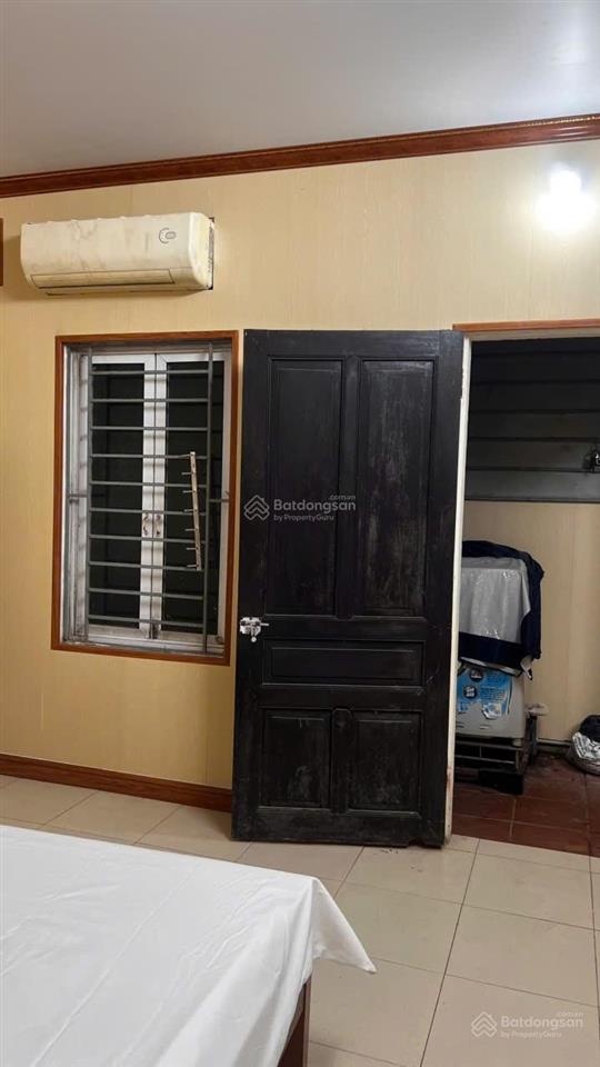 Tôi chủ nhà cần cho thuê nhà 2pn ngõ tô ngọc vân cách 10m ra phố, dt 70m2, mt 5m, 9,5 triệu/tháng