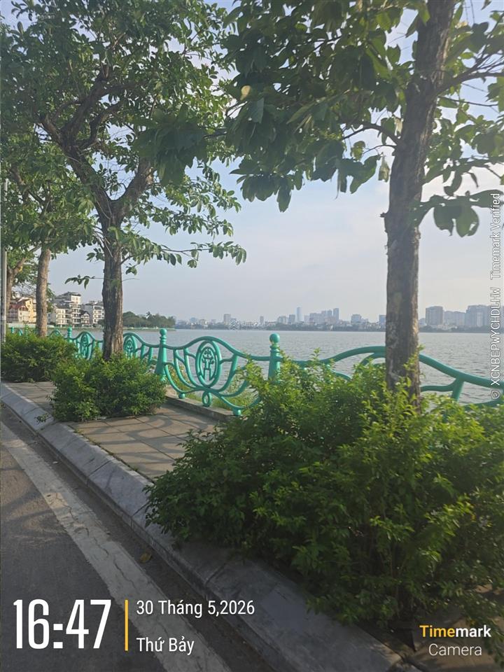 Chính chủ cho thuê mặt phố tây hồ lô góc vỉa hè rộng kinh doanh đỉnh dt 100m2 mt 6m, 30 triệu/tháng