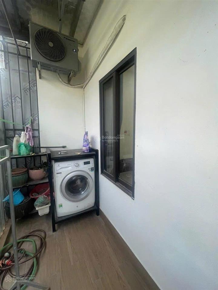 Cho thuê nhà 2 tầng, 2 p ngủ, giá 7 triệu/ tháng ở âu cơ quảng an, tây hồ, vị trí đẹp gần hồ tây