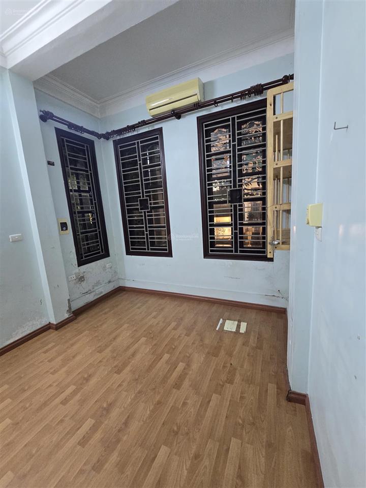 Chính chủ cho thuê nhà 3.5 tầng khu f361 an dương,ô tô tránh,dt 32m2x3.5 tầng,3 ngủ, giá 10 triệu/1