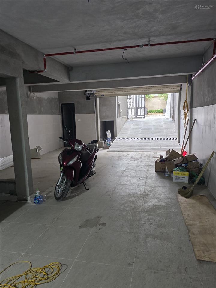 Chính chủ cho thuê mặt bằng kinh doanh nhà lôgóc,ô tô tránh giápphố xuân diệu,100m2,11m2,50 triệu/1