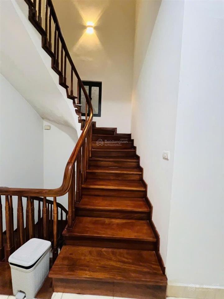 Cho thuê nhà 3 tầng, ở an dương dương, tây hồ, diện tích 50m2, mt 4mx3 tầng 3 pn, giá 10 triệu/th