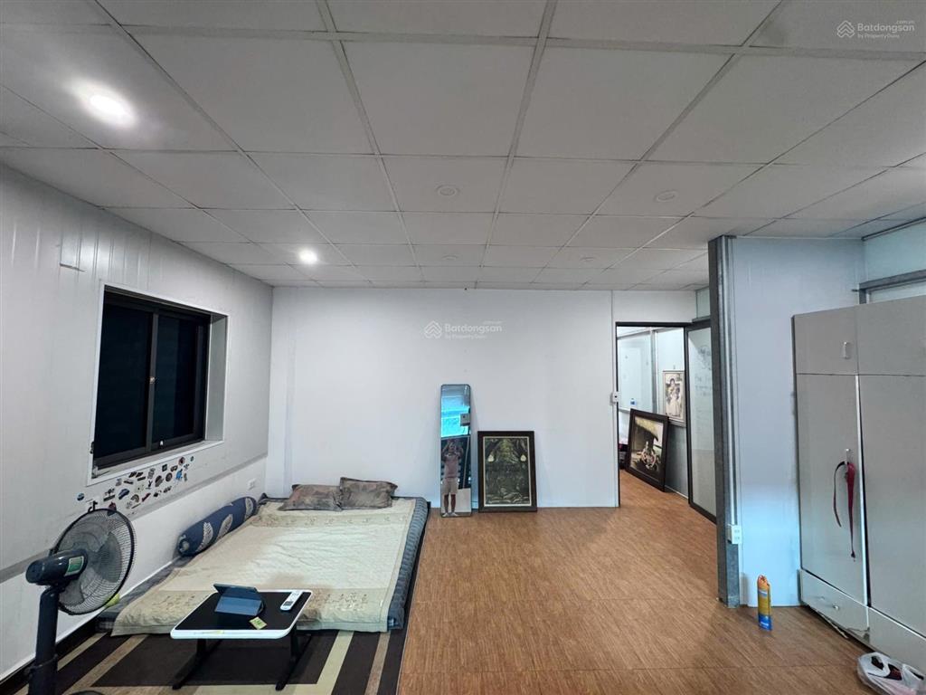 Chính chủ cho thuê nhà sân vườn ô tô tránh có vỉa hè ở quảng an tây hồ,dt 140m2,mt9.5m2, giá 30 tr/